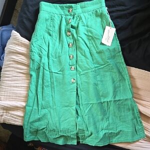 Universal Thread Green Midi A-Line Skirt Pleated Casual